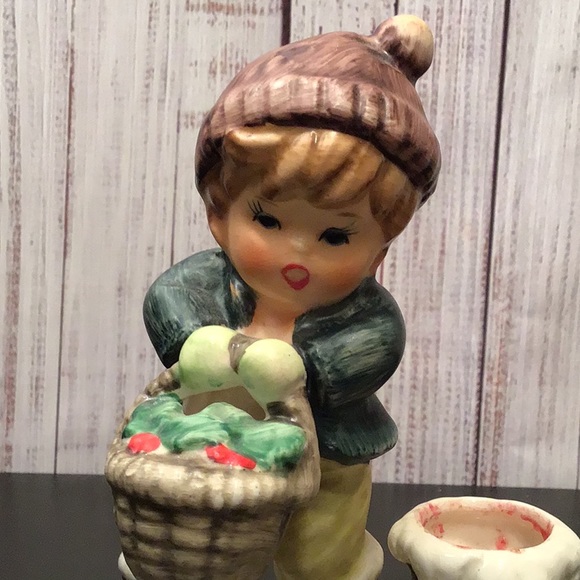 VTG Christmas boy carrying basket candle holder - Picture 2 of 4